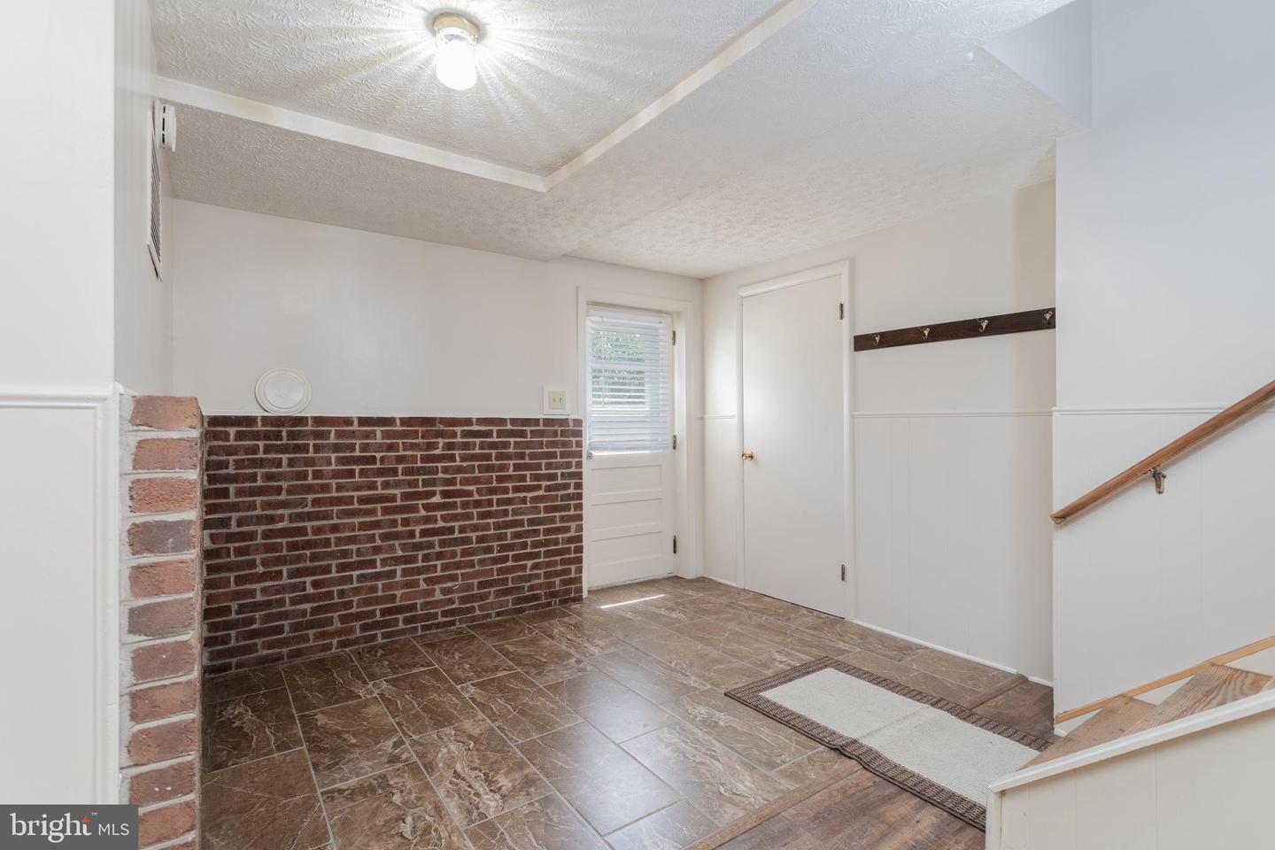 42 OAKCREST DR, LURAY, Virginia 22835, 3 Bedrooms Bedrooms, ,2 BathroomsBathrooms,Residential,For sale,42 OAKCREST DR,VAPA2005224 MLS # VAPA2005224