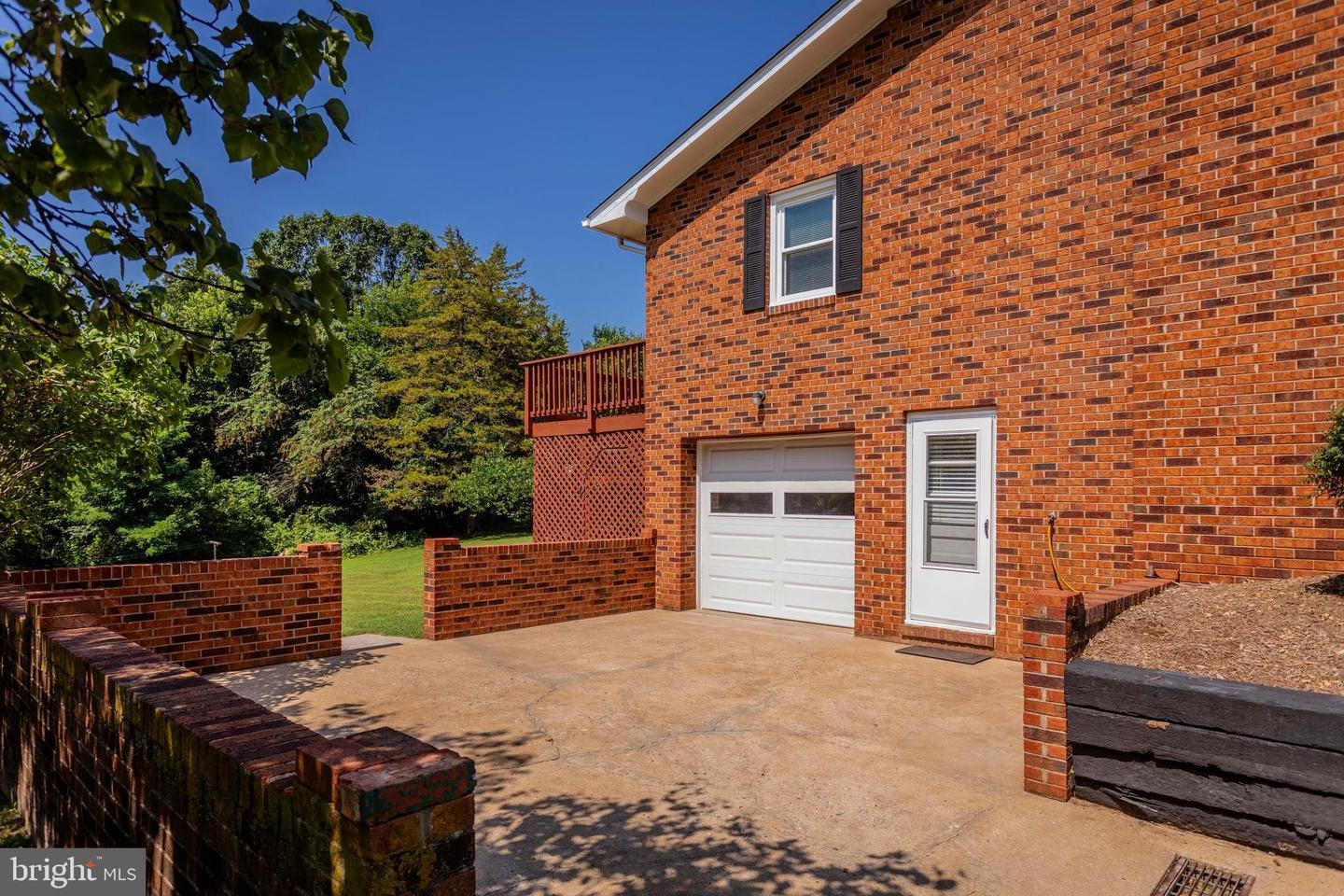 42 OAKCREST DR, LURAY, Virginia 22835, 3 Bedrooms Bedrooms, ,2 BathroomsBathrooms,Residential,For sale,42 OAKCREST DR,VAPA2005224 MLS # VAPA2005224