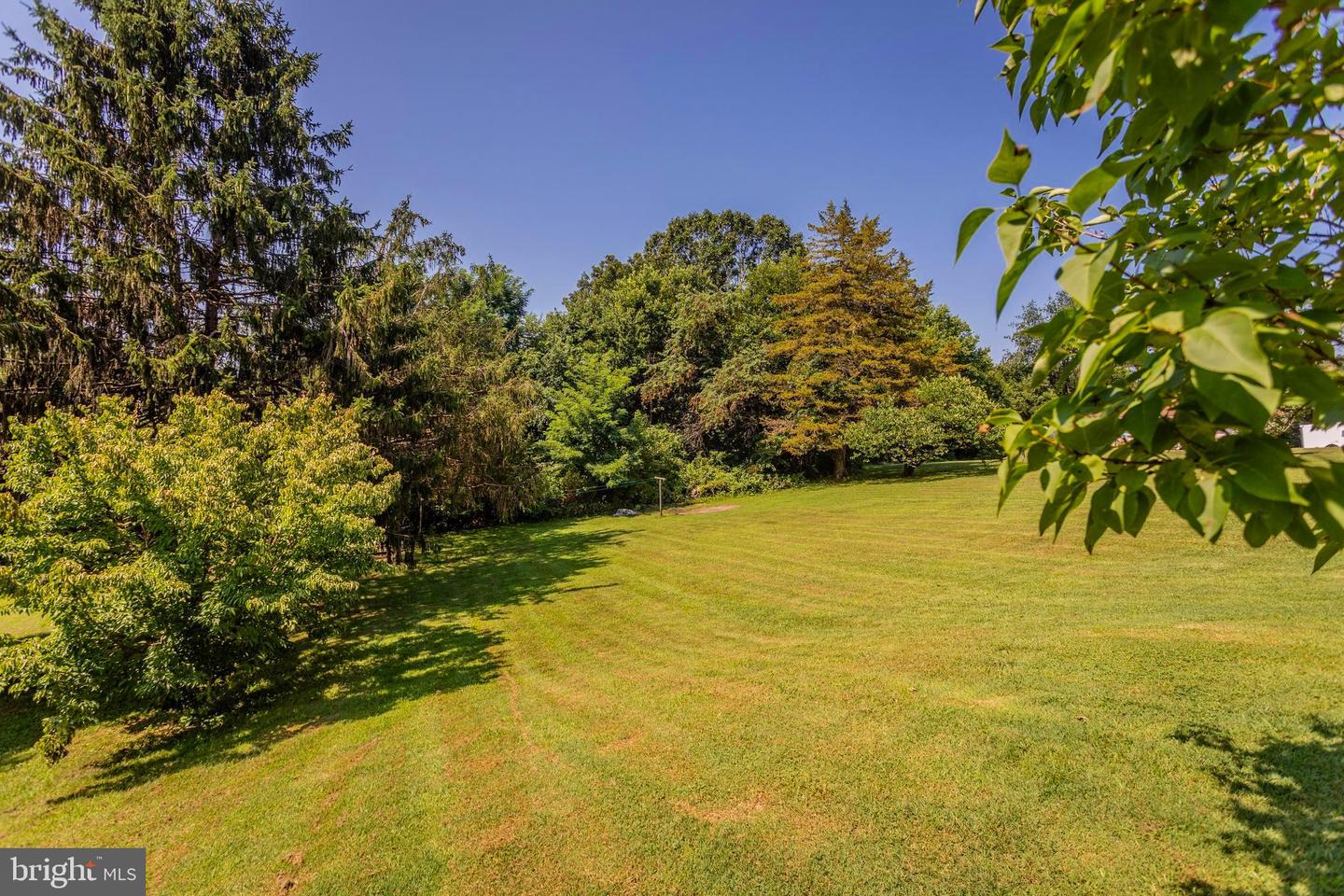 42 OAKCREST DR, LURAY, Virginia 22835, 3 Bedrooms Bedrooms, ,2 BathroomsBathrooms,Residential,For sale,42 OAKCREST DR,VAPA2005224 MLS # VAPA2005224