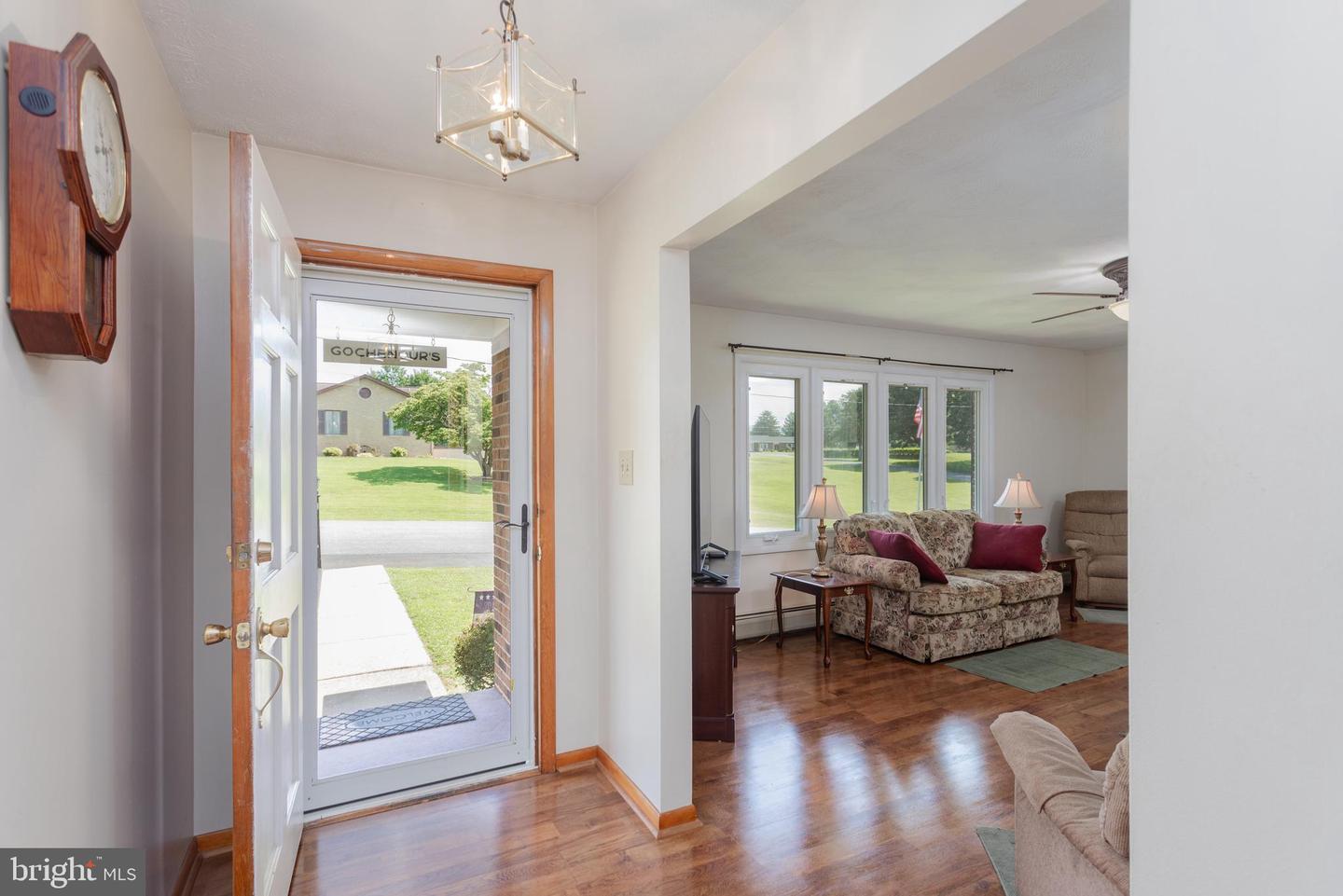 42 OAKCREST DR, LURAY, Virginia 22835, 3 Bedrooms Bedrooms, ,2 BathroomsBathrooms,Residential,For sale,42 OAKCREST DR,VAPA2005224 MLS # VAPA2005224