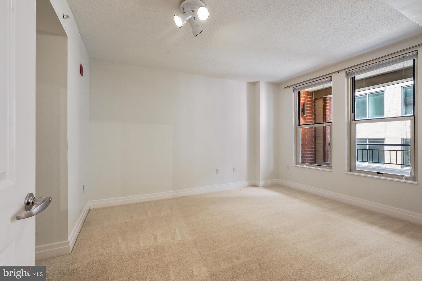 915 E ST NW #602, WASHINGTON, District Of Columbia 20004, 1 Bedroom Bedrooms, ,1 BathroomBathrooms,Residential,For sale,915 E ST NW #602,DCDC2213632 MLS # DCDC2213632