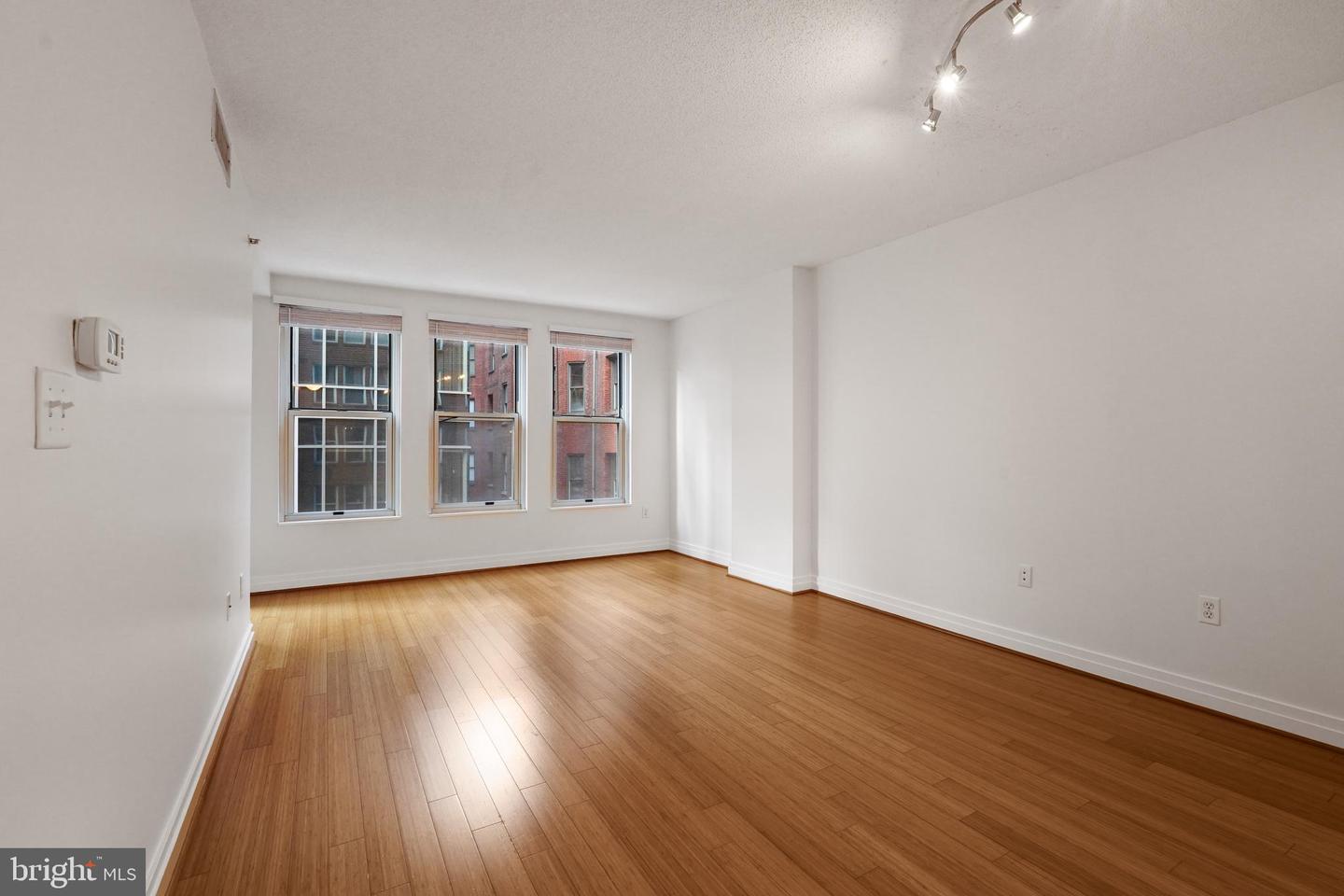 915 E ST NW #602, WASHINGTON, District Of Columbia 20004, 1 Bedroom Bedrooms, ,1 BathroomBathrooms,Residential,For sale,915 E ST NW #602,DCDC2213632 MLS # DCDC2213632