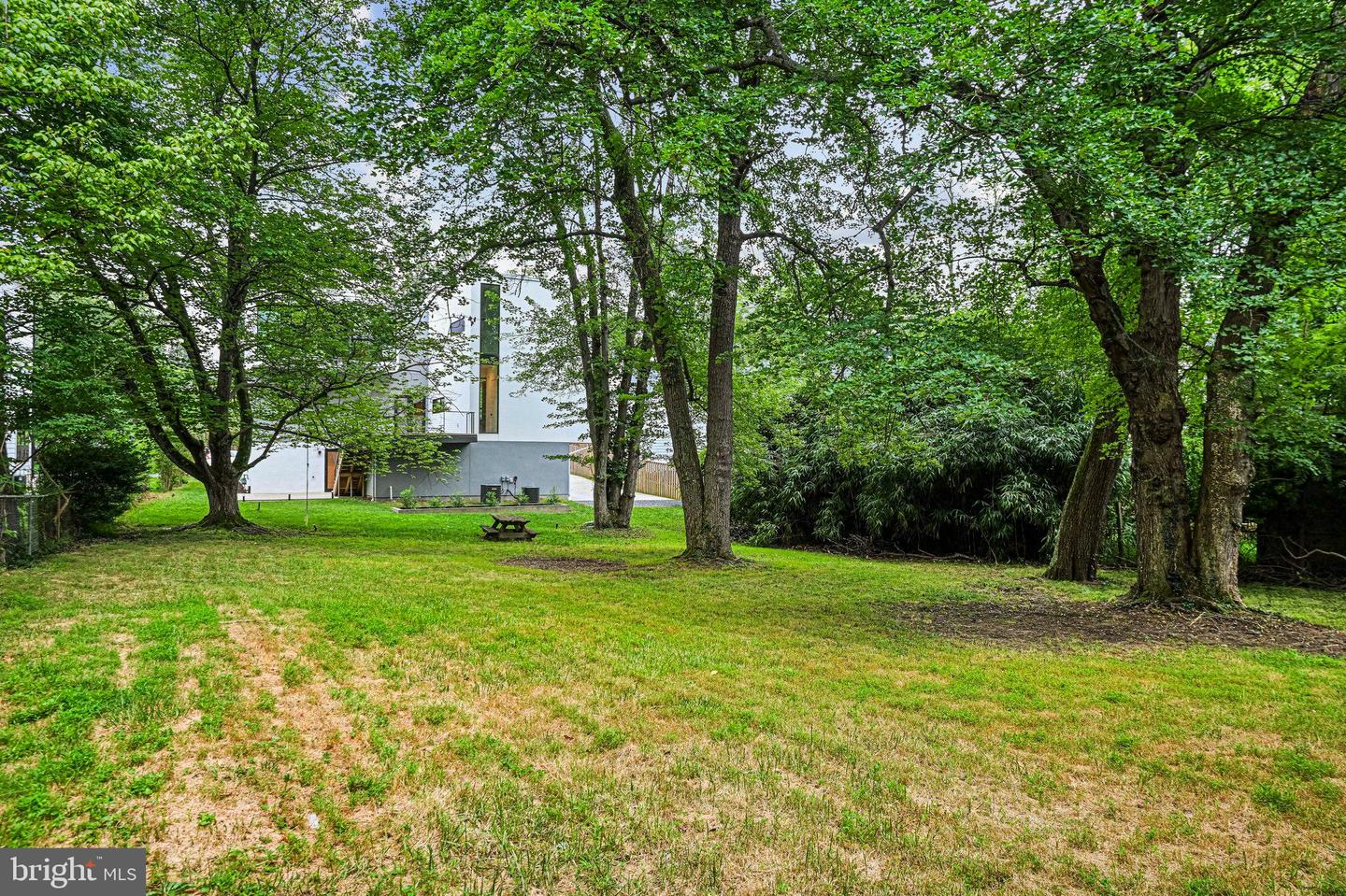 703 MEADOW LN SW, VIENNA, Virginia 22180, 7 Bedrooms Bedrooms, ,5 BathroomsBathrooms,Residential,For sale,703 MEADOW LN SW,VAFX2259288 MLS # VAFX2259288
