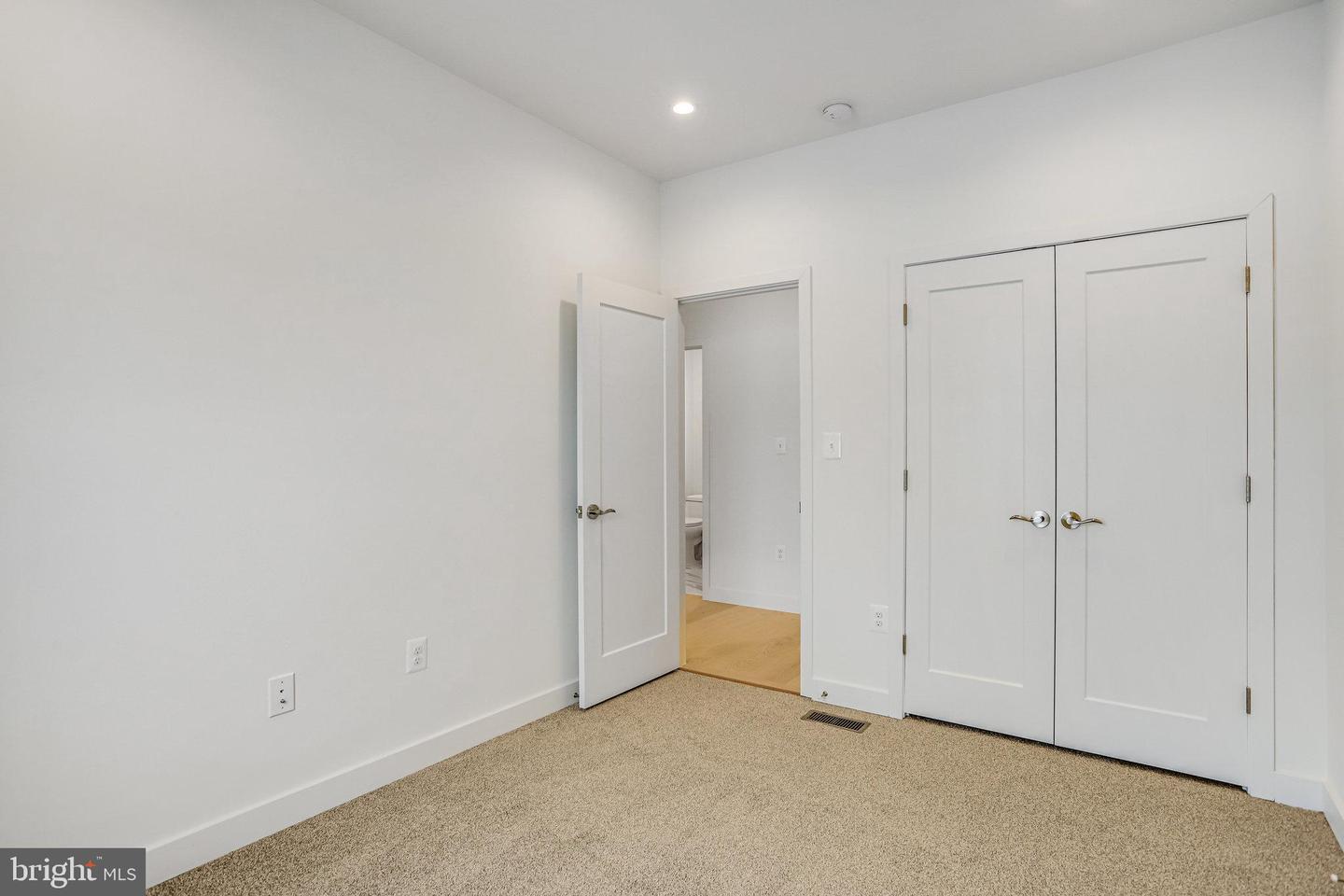4902 D ST SE, WASHINGTON, District Of Columbia 20019, 5 Bedrooms Bedrooms, ,3 BathroomsBathrooms,Residential,For sale,4902 D ST SE,DCDC2213708 MLS # DCDC2213708