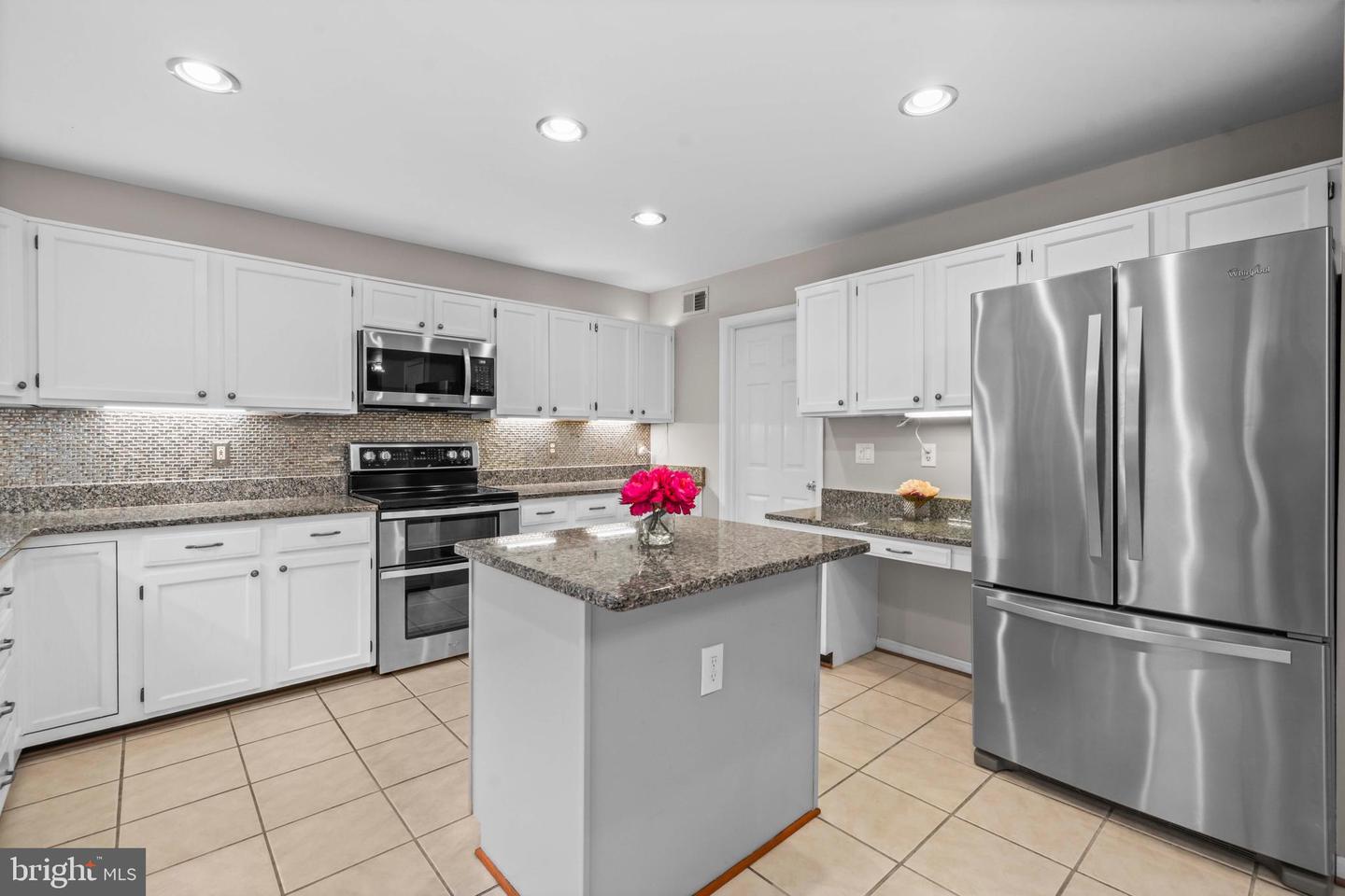 5 WENDOVER CT, STAFFORD, Virginia 22554, 5 Bedrooms Bedrooms, ,3 BathroomsBathrooms,Residential,For sale,5 WENDOVER CT,VAST2041476 MLS # VAST2041476