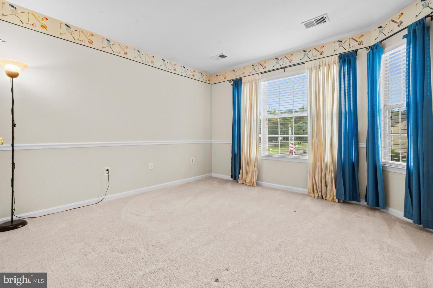 5 WENDOVER CT, STAFFORD, Virginia 22554, 5 Bedrooms Bedrooms, ,3 BathroomsBathrooms,Residential,For sale,5 WENDOVER CT,VAST2041476 MLS # VAST2041476