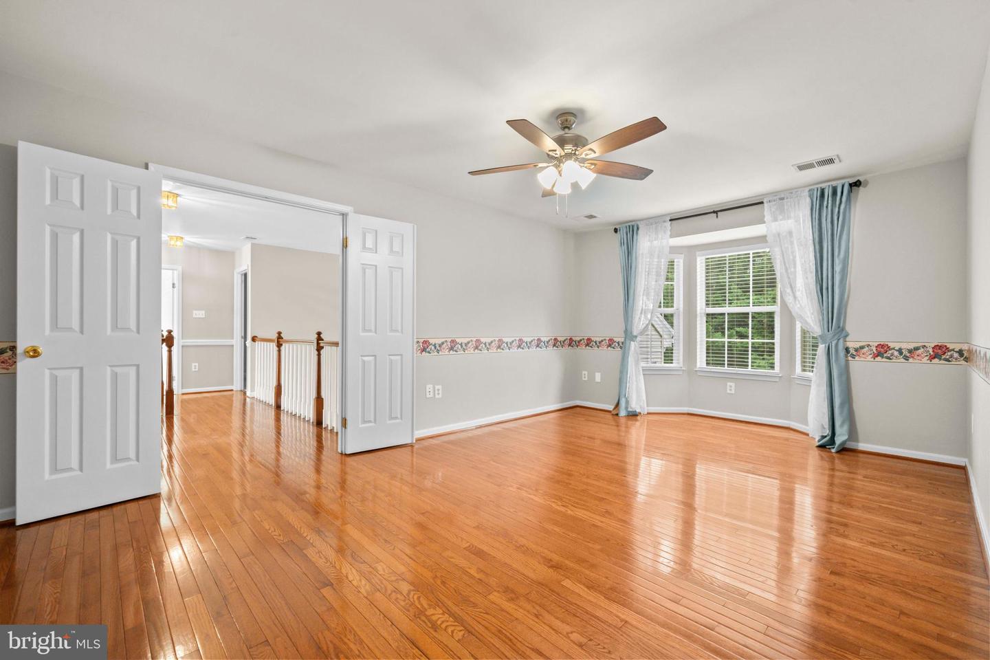 5 WENDOVER CT, STAFFORD, Virginia 22554, 5 Bedrooms Bedrooms, ,3 BathroomsBathrooms,Residential,For sale,5 WENDOVER CT,VAST2041476 MLS # VAST2041476