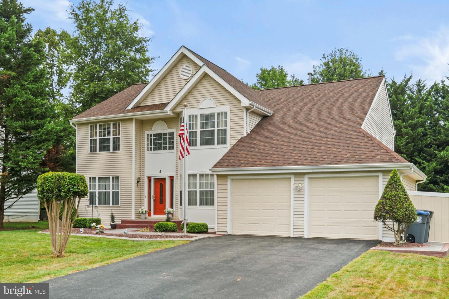 5 WENDOVER CT, STAFFORD, Virginia 22554, 5 Bedrooms Bedrooms, ,3 BathroomsBathrooms,Residential,For sale,5 WENDOVER CT,VAST2041476 MLS # VAST2041476