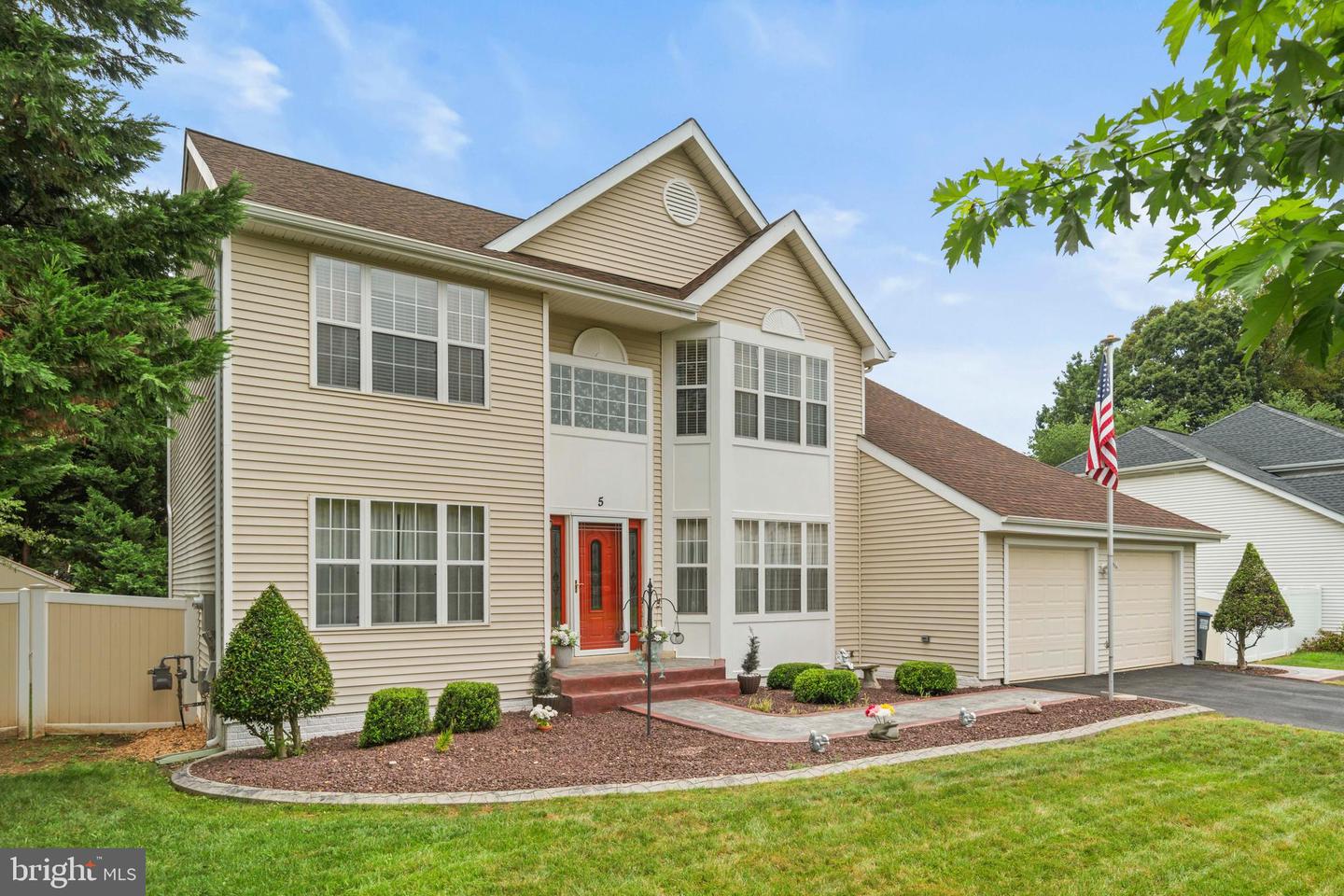 5 WENDOVER CT, STAFFORD, Virginia 22554, 5 Bedrooms Bedrooms, ,3 BathroomsBathrooms,Residential,For sale,5 WENDOVER CT,VAST2041476 MLS # VAST2041476