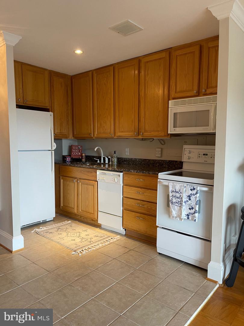 520 N ST SW #S618, WASHINGTON, District Of Columbia 20024, ,1 BathroomBathrooms,Residential,For sale,520 N ST SW #S618,DCDC2213820 MLS # DCDC2213820