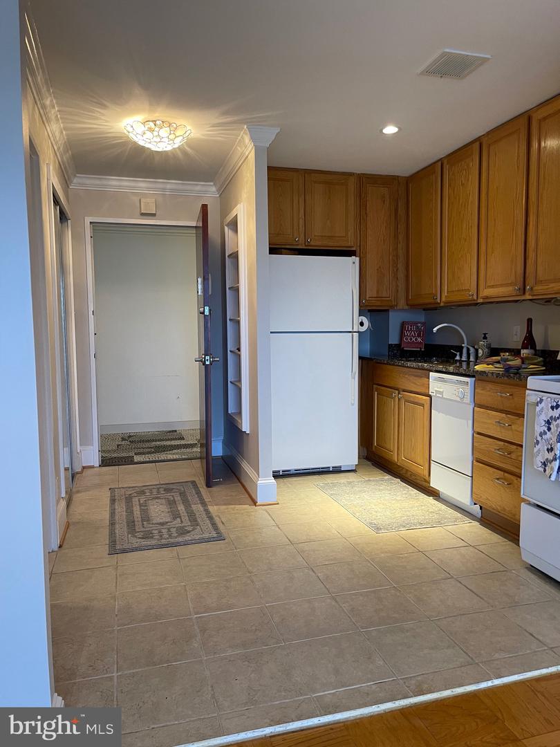520 N ST SW #S618, WASHINGTON, District Of Columbia 20024, ,1 BathroomBathrooms,Residential,For sale,520 N ST SW #S618,DCDC2213820 MLS # DCDC2213820