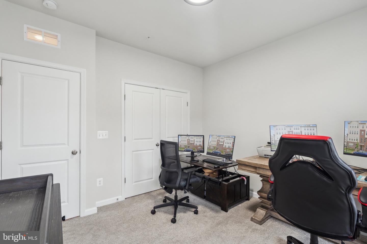 906 CALIFORNIA DR NE, LEESBURG, Virginia 20176, 3 Bedrooms Bedrooms, ,2 BathroomsBathrooms,Residential,For sale,906 CALIFORNIA DR NE,VALO2103954 MLS # VALO2103954