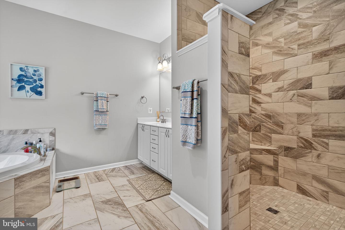 14451 JENKINS RIDGE RD, CULPEPER, Virginia 22701, 4 Bedrooms Bedrooms, ,3 BathroomsBathrooms,Residential,For sale,14451 JENKINS RIDGE RD,VACU2011164 MLS # VACU2011164