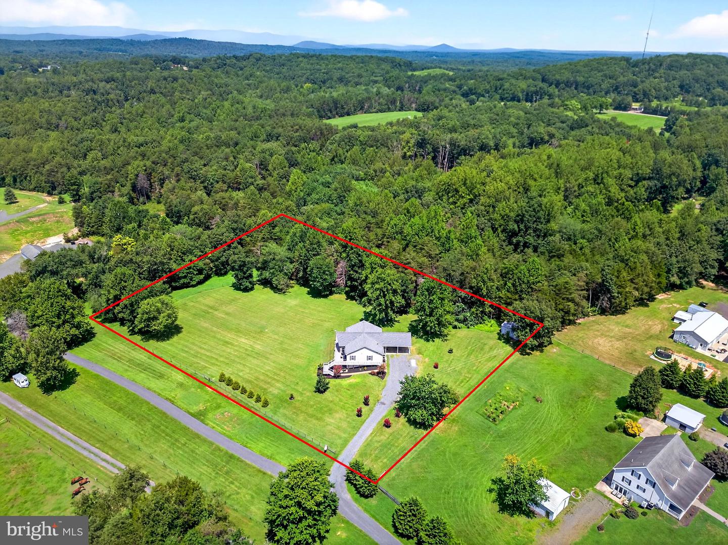 14451 JENKINS RIDGE RD, CULPEPER, Virginia 22701, 4 Bedrooms Bedrooms, ,3 BathroomsBathrooms,Residential,For sale,14451 JENKINS RIDGE RD,VACU2011164 MLS # VACU2011164