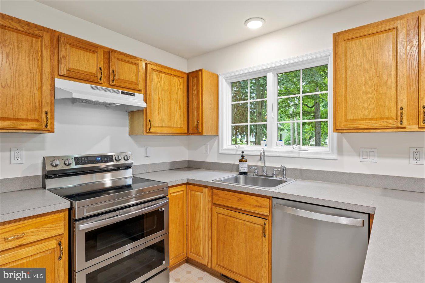 152 BARRETT HEIGHTS RD, STAFFORD, Virginia 22556, 4 Bedrooms Bedrooms, ,3 BathroomsBathrooms,Residential,For sale,152 BARRETT HEIGHTS RD,VAST2041442 MLS # VAST2041442