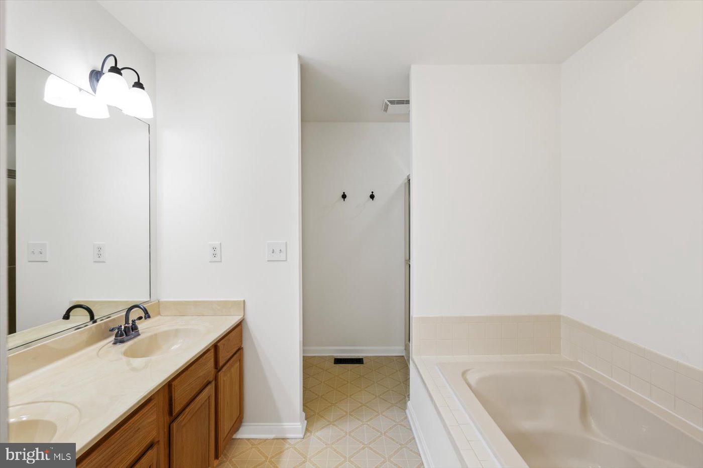 152 BARRETT HEIGHTS RD, STAFFORD, Virginia 22556, 4 Bedrooms Bedrooms, ,3 BathroomsBathrooms,Residential,For sale,152 BARRETT HEIGHTS RD,VAST2041442 MLS # VAST2041442