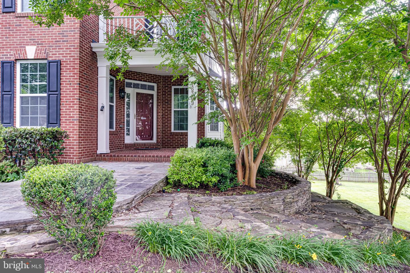 16309 SANDY RIDGE CT, WOODBRIDGE, Virginia 22191, 5 Bedrooms Bedrooms, ,4 BathroomsBathrooms,Residential,For sale,16309 SANDY RIDGE CT,VAPW2100826 MLS # VAPW2100826