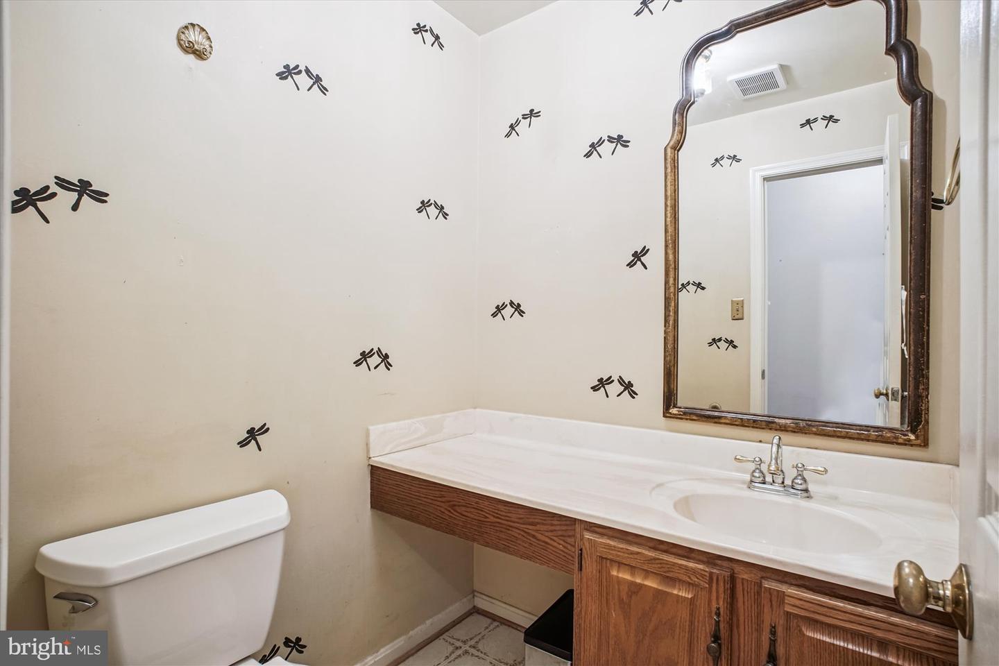 13605 OLD CHATWOOD PL, CHANTILLY, Virginia 20151, 4 Bedrooms Bedrooms, ,3 BathroomsBathrooms,Residential,For sale,13605 OLD CHATWOOD PL,VAFX2259516 MLS # VAFX2259516