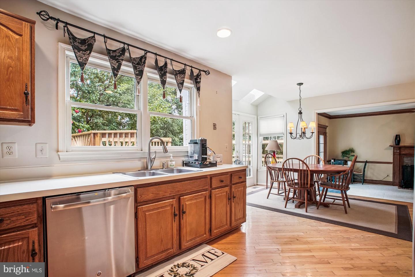 13605 OLD CHATWOOD PL, CHANTILLY, Virginia 20151, 4 Bedrooms Bedrooms, ,3 BathroomsBathrooms,Residential,For sale,13605 OLD CHATWOOD PL,VAFX2259516 MLS # VAFX2259516