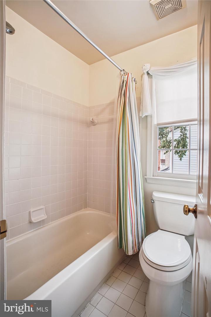 13605 OLD CHATWOOD PL, CHANTILLY, Virginia 20151, 4 Bedrooms Bedrooms, ,3 BathroomsBathrooms,Residential,For sale,13605 OLD CHATWOOD PL,VAFX2259516 MLS # VAFX2259516