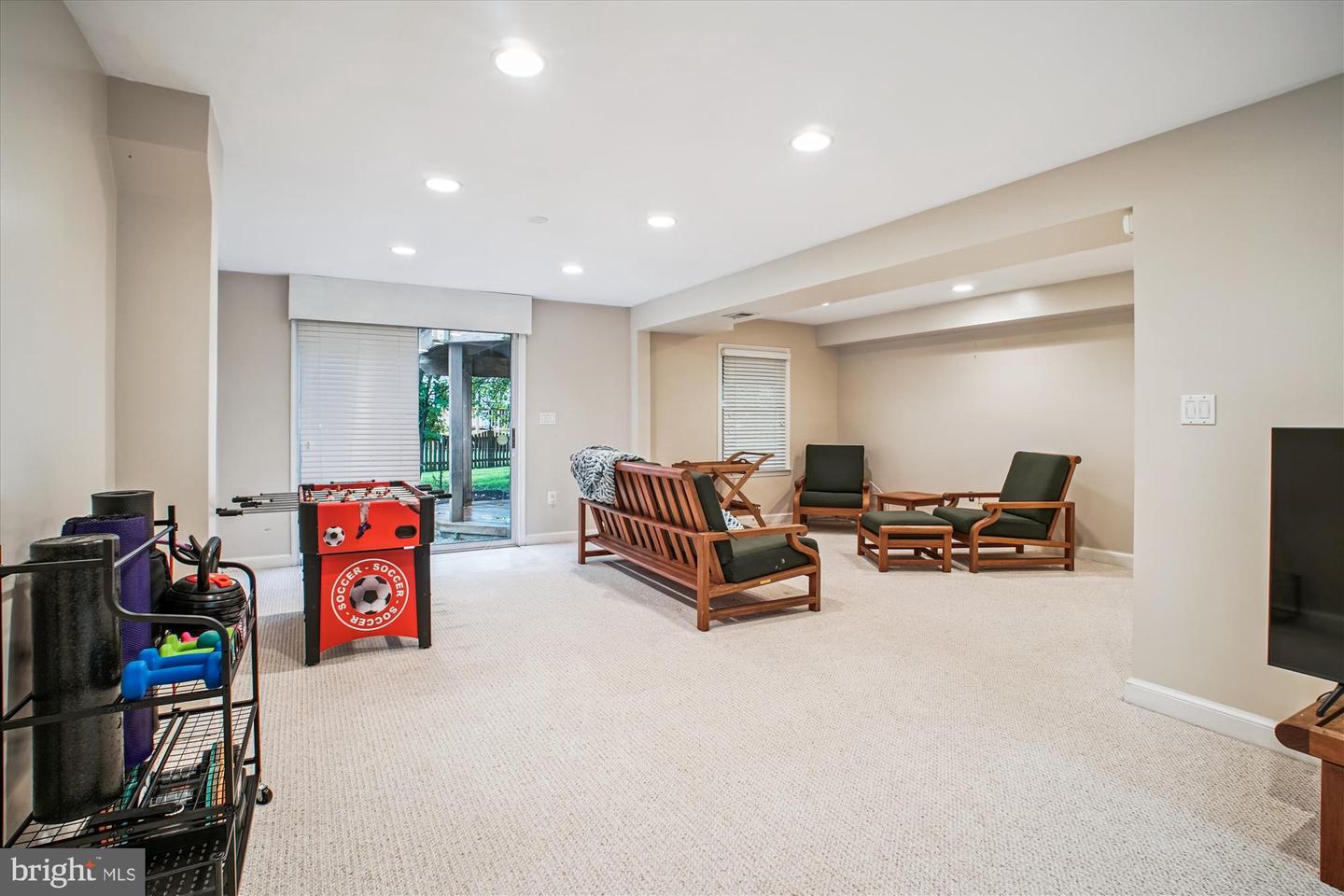 13605 OLD CHATWOOD PL, CHANTILLY, Virginia 20151, 4 Bedrooms Bedrooms, ,3 BathroomsBathrooms,Residential,For sale,13605 OLD CHATWOOD PL,VAFX2259516 MLS # VAFX2259516