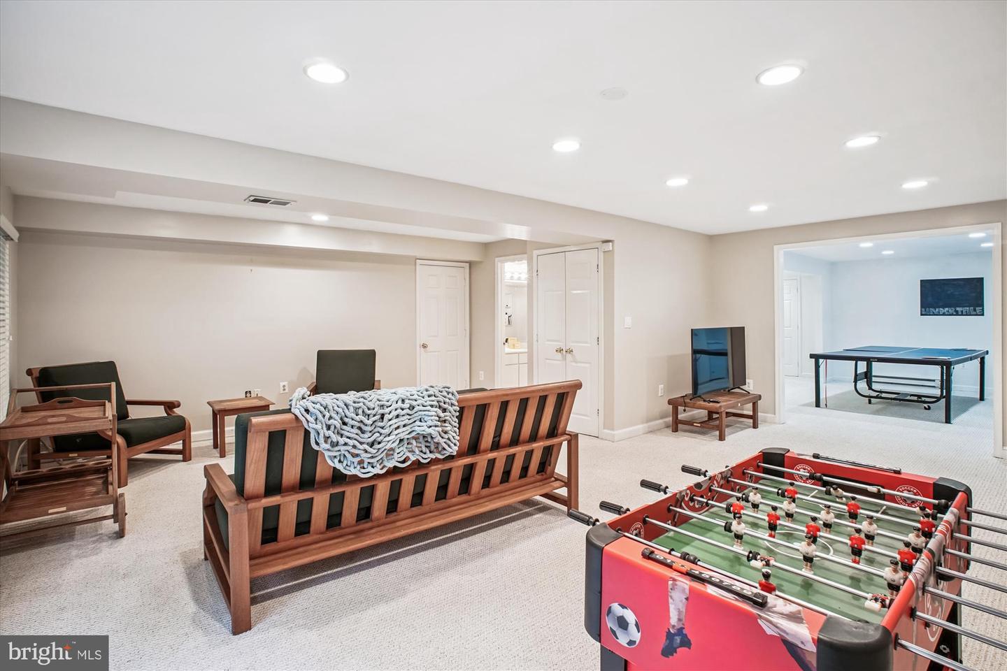 13605 OLD CHATWOOD PL, CHANTILLY, Virginia 20151, 4 Bedrooms Bedrooms, ,3 BathroomsBathrooms,Residential,For sale,13605 OLD CHATWOOD PL,VAFX2259516 MLS # VAFX2259516