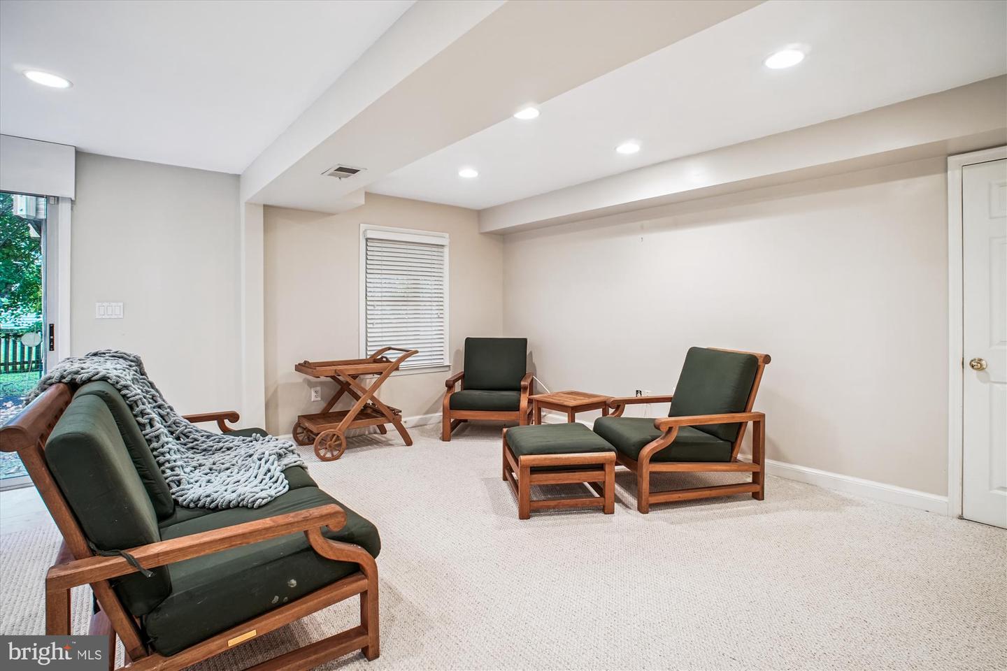 13605 OLD CHATWOOD PL, CHANTILLY, Virginia 20151, 4 Bedrooms Bedrooms, ,3 BathroomsBathrooms,Residential,For sale,13605 OLD CHATWOOD PL,VAFX2259516 MLS # VAFX2259516