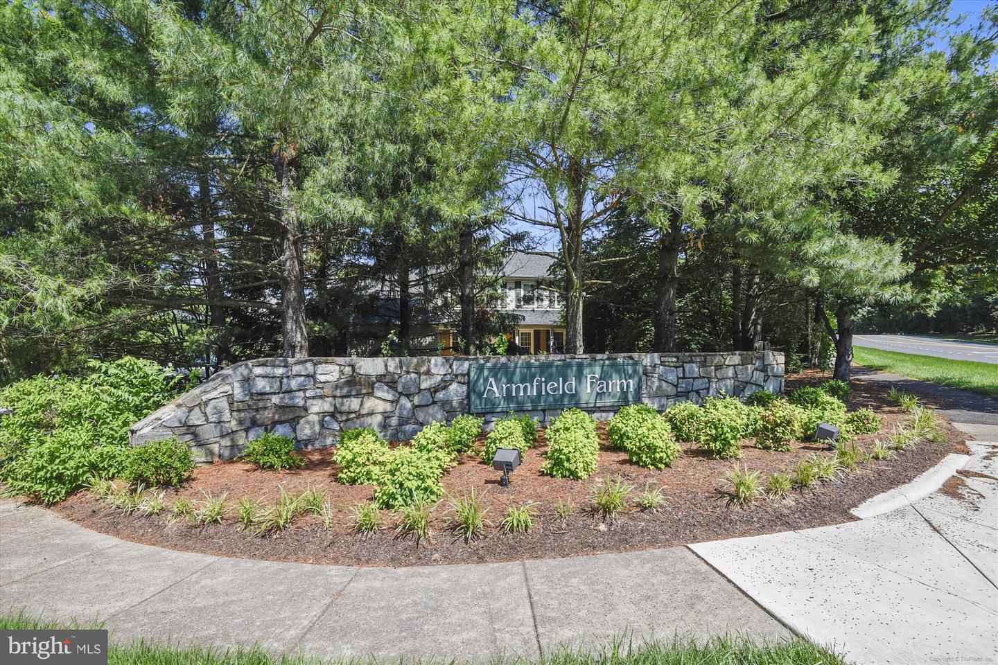 13605 OLD CHATWOOD PL, CHANTILLY, Virginia 20151, 4 Bedrooms Bedrooms, ,3 BathroomsBathrooms,Residential,For sale,13605 OLD CHATWOOD PL,VAFX2259516 MLS # VAFX2259516
