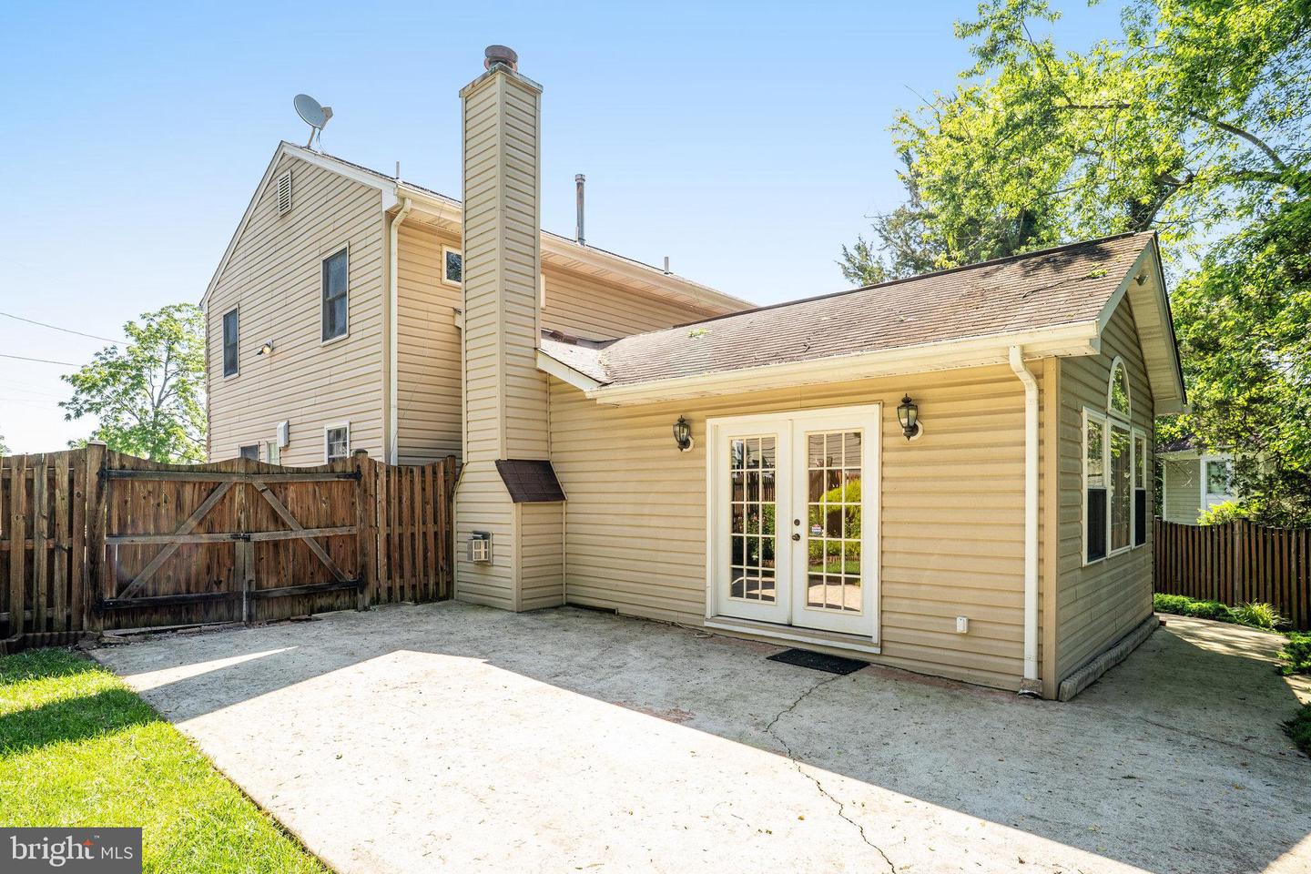 2052 ARCH DR, FALLS CHURCH, Virginia 22043, 4 Bedrooms Bedrooms, ,3 BathroomsBathrooms,Residential,For sale,2052 ARCH DR,VAFX2259524 MLS # VAFX2259524