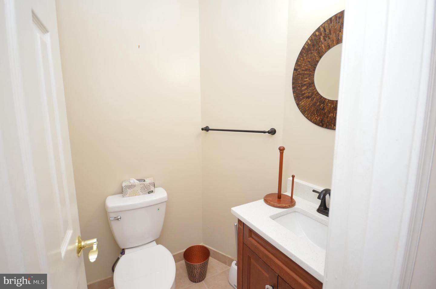 12319 FOX LAKE CT, FAIRFAX, Virginia 22033, 3 Bedrooms Bedrooms, ,2 BathroomsBathrooms,Residential,For sale,12319 FOX LAKE CT,VAFX2244634 MLS # VAFX2244634