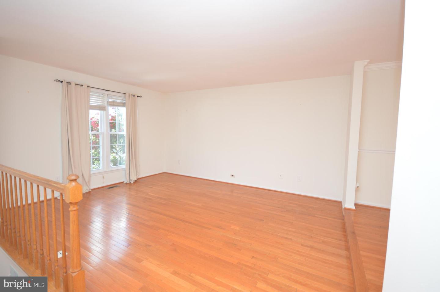 12319 FOX LAKE CT, FAIRFAX, Virginia 22033, 3 Bedrooms Bedrooms, ,2 BathroomsBathrooms,Residential,For sale,12319 FOX LAKE CT,VAFX2244634 MLS # VAFX2244634