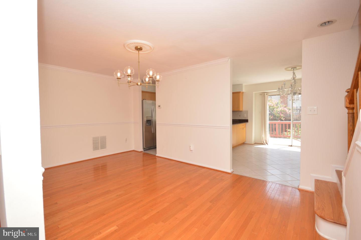 12319 FOX LAKE CT, FAIRFAX, Virginia 22033, 3 Bedrooms Bedrooms, ,2 BathroomsBathrooms,Residential,For sale,12319 FOX LAKE CT,VAFX2244634 MLS # VAFX2244634