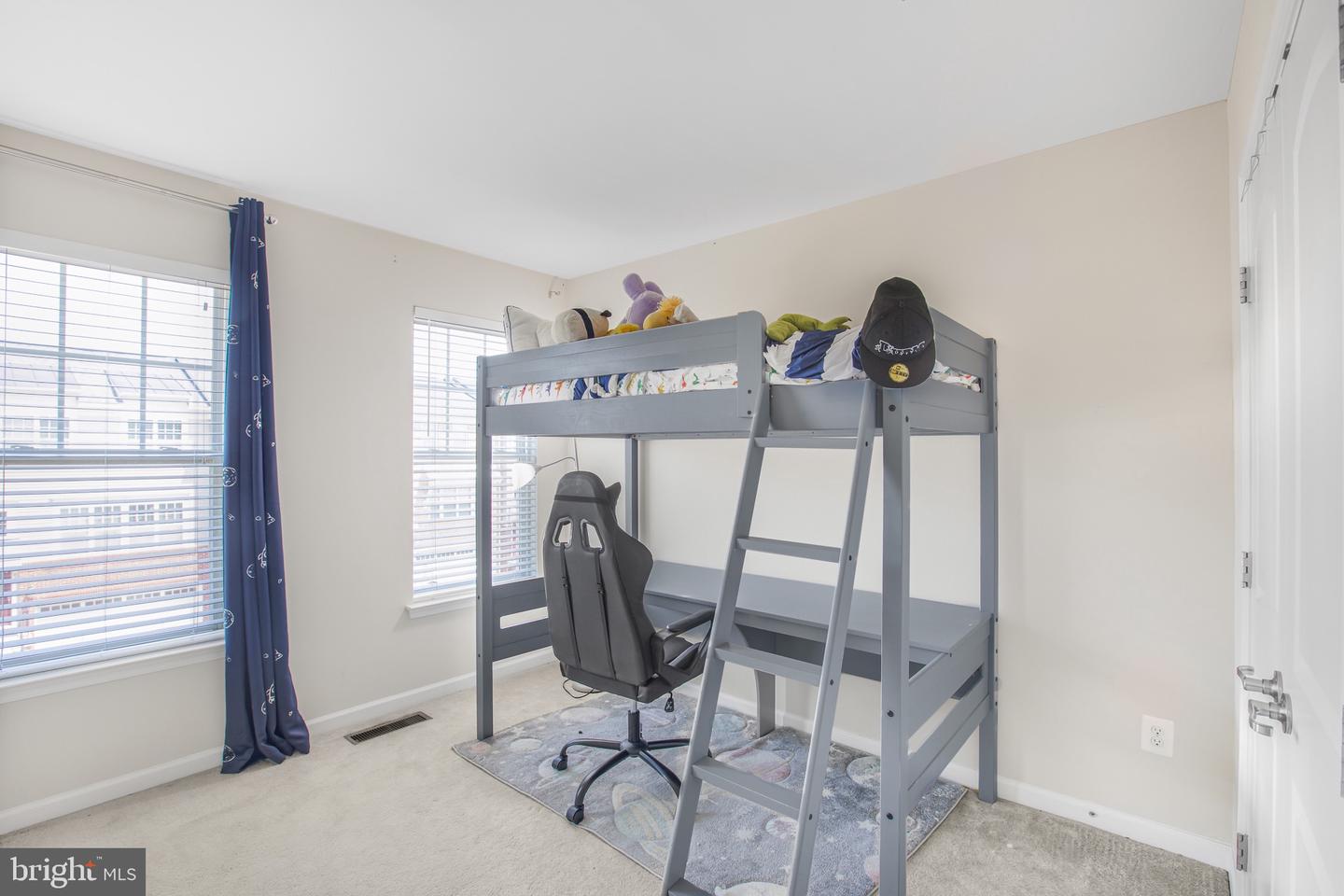 43481 HOPESTONE TER, CHANTILLY, Virginia 20152, 4 Bedrooms Bedrooms, ,3 BathroomsBathrooms,Residential,For sale,43481 HOPESTONE TER,VALO2100572 MLS # VALO2100572