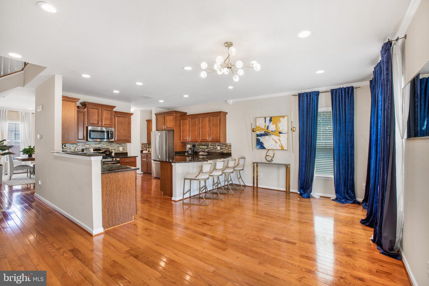 43481 HOPESTONE TER, CHANTILLY, Virginia 20152, 4 Bedrooms Bedrooms, ,3 BathroomsBathrooms,Residential,For sale,43481 HOPESTONE TER,VALO2100572 MLS # VALO2100572