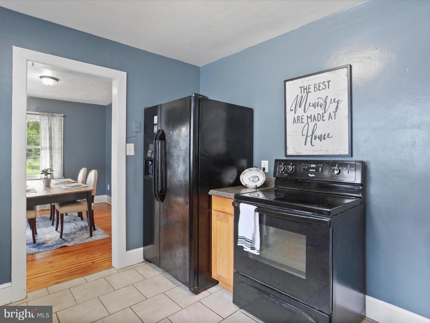 414 VIRGINIA AVE, FRONT ROYAL, Virginia 22630, 3 Bedrooms Bedrooms, ,2 BathroomsBathrooms,Residential,For sale,414 VIRGINIA AVE,VAWR2011648 MLS # VAWR2011648