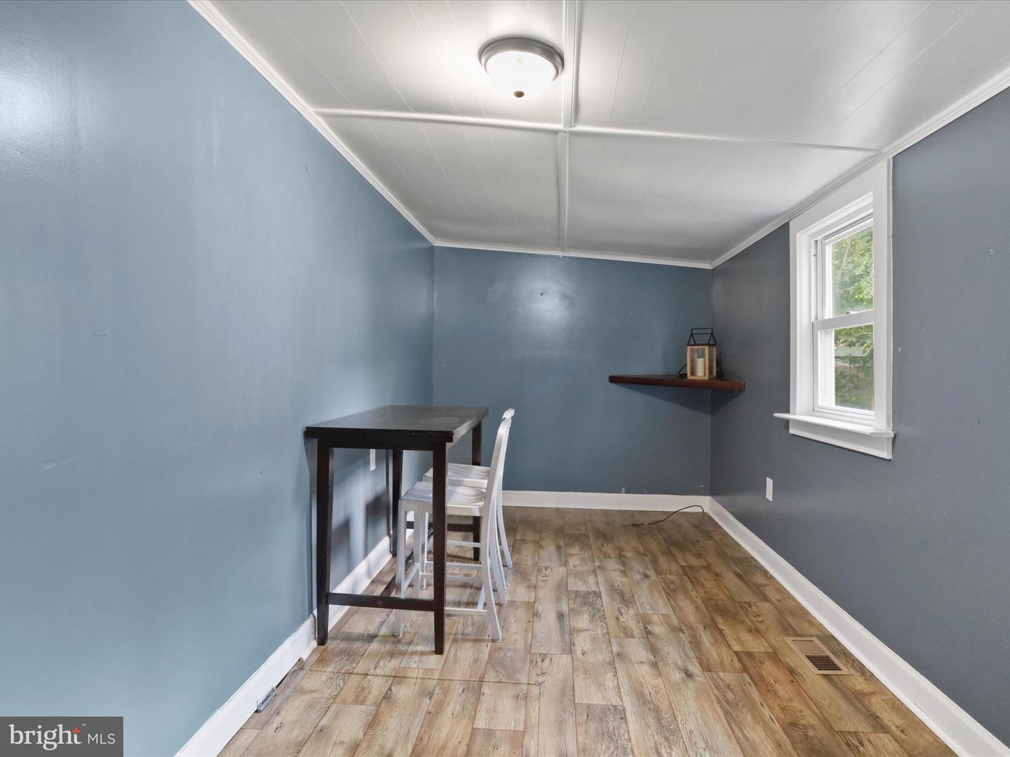 414 VIRGINIA AVE, FRONT ROYAL, Virginia 22630, 3 Bedrooms Bedrooms, ,2 BathroomsBathrooms,Residential,For sale,414 VIRGINIA AVE,VAWR2011648 MLS # VAWR2011648