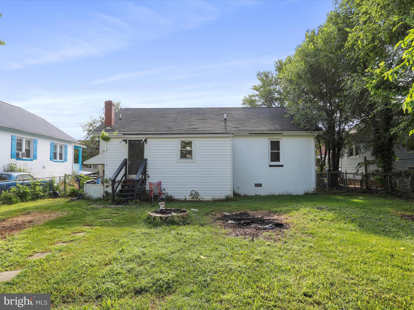 414 VIRGINIA AVE, FRONT ROYAL, Virginia 22630, 3 Bedrooms Bedrooms, ,2 BathroomsBathrooms,Residential,For sale,414 VIRGINIA AVE,VAWR2011648 MLS # VAWR2011648