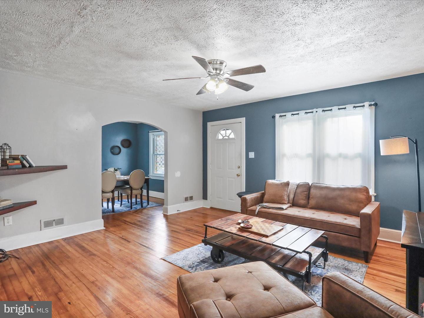 414 VIRGINIA AVE, FRONT ROYAL, Virginia 22630, 3 Bedrooms Bedrooms, ,2 BathroomsBathrooms,Residential,For sale,414 VIRGINIA AVE,VAWR2011648 MLS # VAWR2011648
