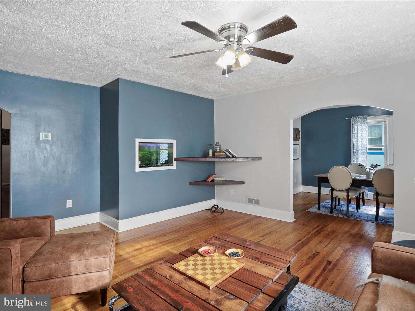 414 VIRGINIA AVE, FRONT ROYAL, Virginia 22630, 3 Bedrooms Bedrooms, ,2 BathroomsBathrooms,Residential,For sale,414 VIRGINIA AVE,VAWR2011648 MLS # VAWR2011648