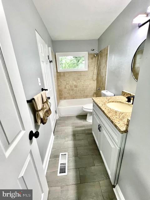 406 W MAPLE AVE, STERLING, Virginia 20164, 6 Bedrooms Bedrooms, ,2 BathroomsBathrooms,Residential,For sale,406 W MAPLE AVE,VALO2102046 MLS # VALO2102046