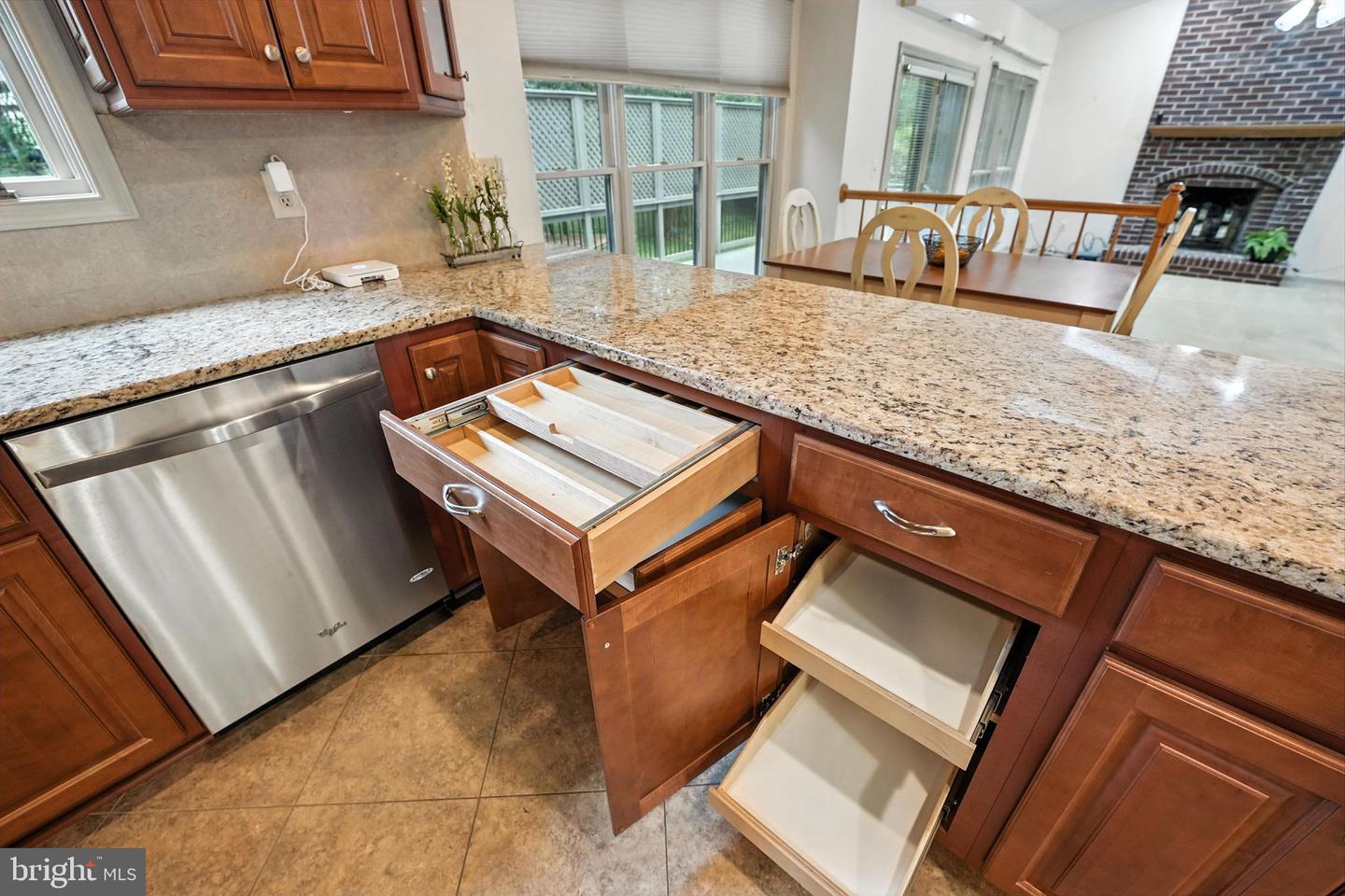 3815 APPALOOSA DR, WOODBRIDGE, Virginia 22192, 4 Bedrooms Bedrooms, ,2 BathroomsBathrooms,Residential,For sale,3815 APPALOOSA DR,VAPW2099744 MLS # VAPW2099744