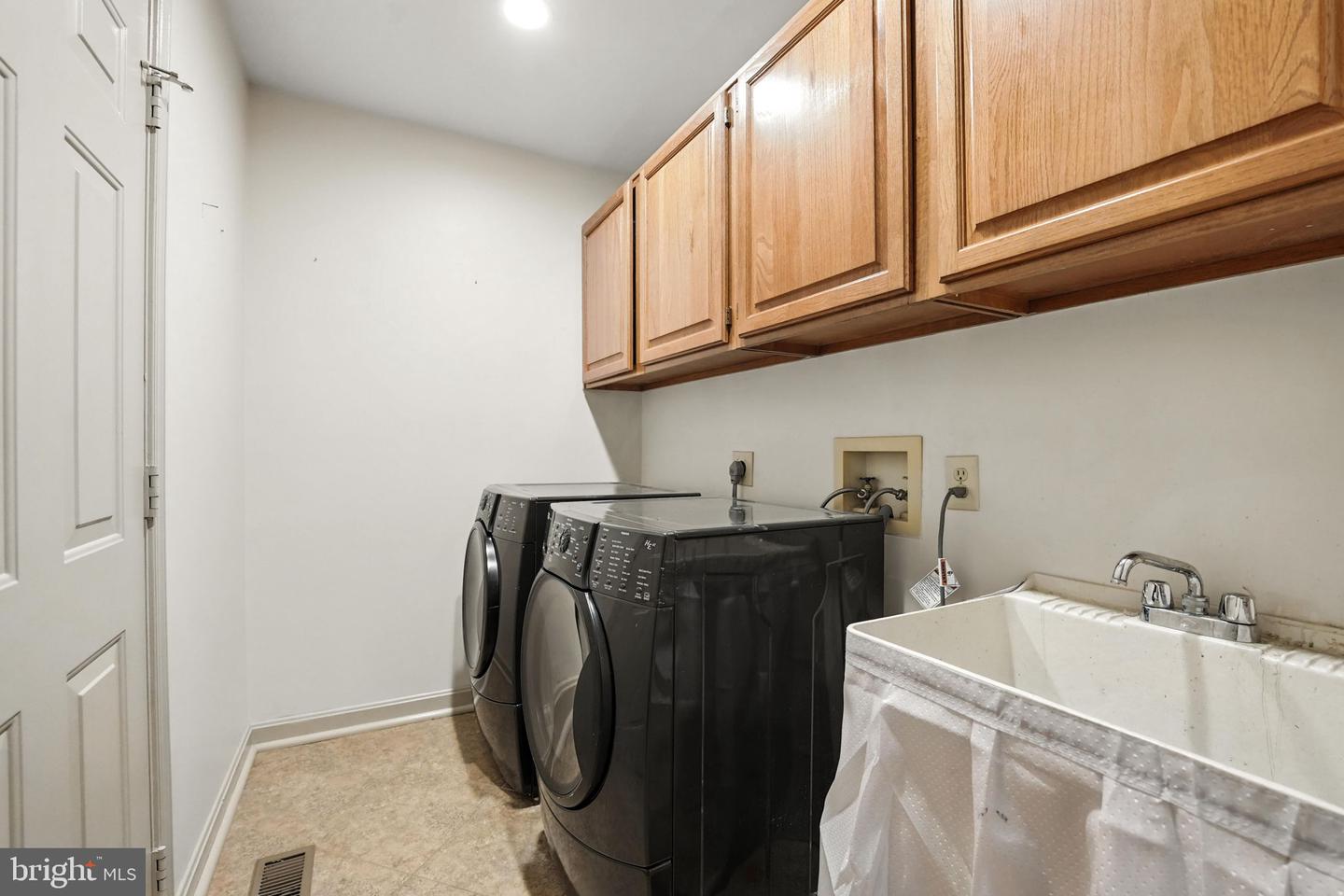 3815 APPALOOSA DR, WOODBRIDGE, Virginia 22192, 4 Bedrooms Bedrooms, ,2 BathroomsBathrooms,Residential,For sale,3815 APPALOOSA DR,VAPW2099744 MLS # VAPW2099744
