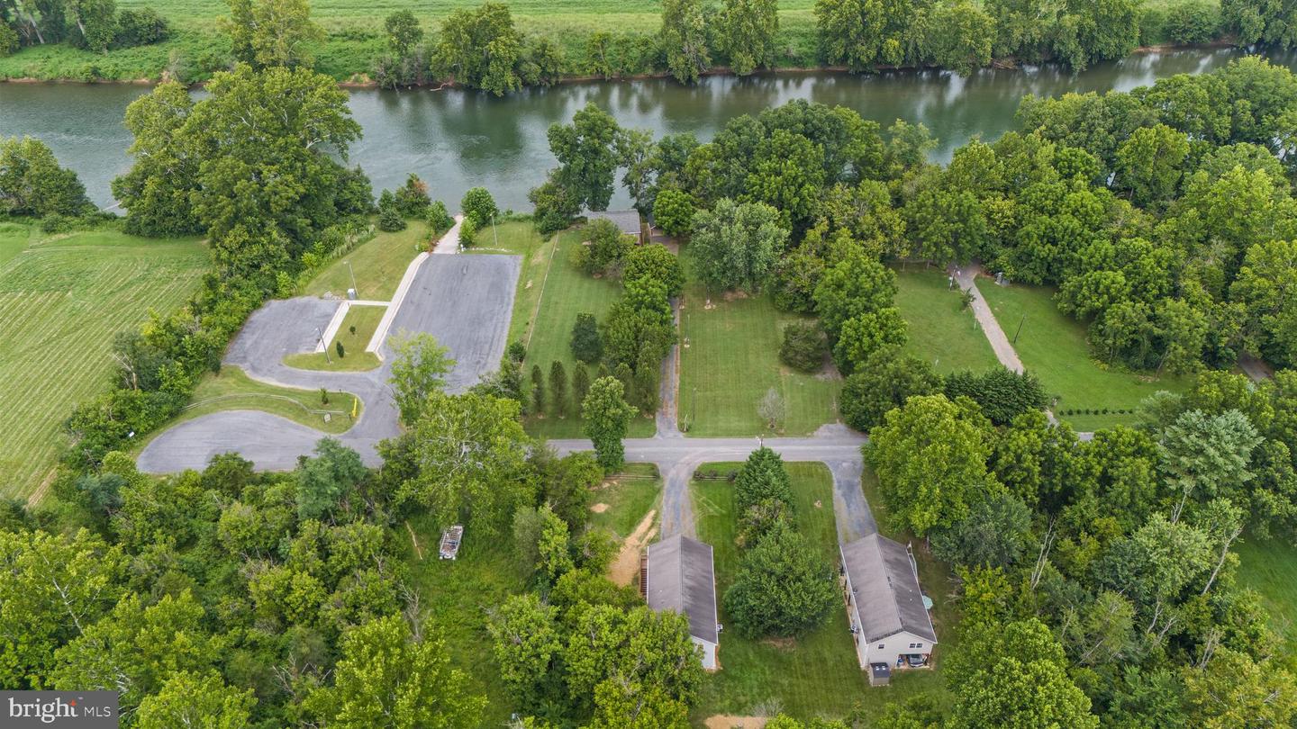 48 FARMS RIVERVIEW RD, FRONT ROYAL, Virginia 22630, 3 Bedrooms Bedrooms, ,2 BathroomsBathrooms,Residential,For sale,48 FARMS RIVERVIEW RD,VAWR2011780 MLS # VAWR2011780