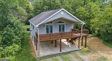 48 FARMS RIVERVIEW RD, FRONT ROYAL, Virginia 22630, 3 Bedrooms Bedrooms, ,2 BathroomsBathrooms,Residential,For sale,48 FARMS RIVERVIEW RD,VAWR2011780 MLS # VAWR2011780