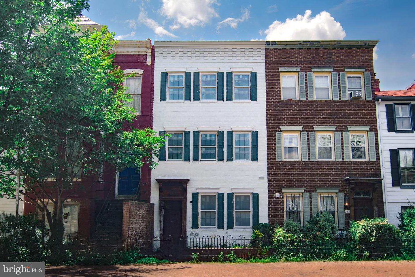 519 6TH ST SE, WASHINGTON, District Of Columbia 20003, 3 Bedrooms Bedrooms, ,3 BathroomsBathrooms,Residential,For sale,519 6TH ST SE,DCDC2212118 MLS # DCDC2212118