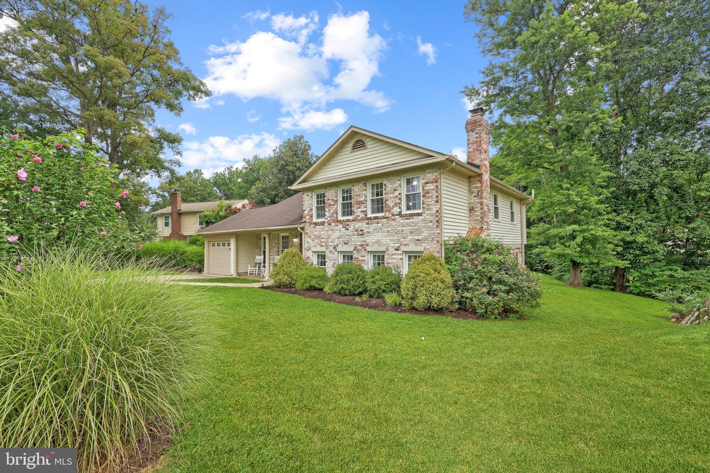 12203 OAKWOOD DR, WOODBRIDGE, Virginia 22192, 5 Bedrooms Bedrooms, ,2 BathroomsBathrooms,Residential,For sale,12203 OAKWOOD DR,VAPW2100090 MLS # VAPW2100090
