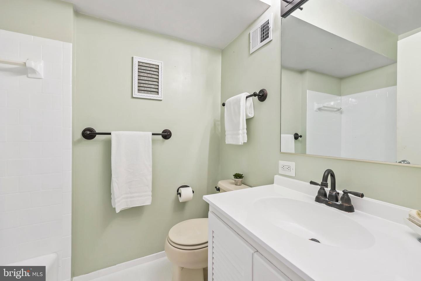 12203 OAKWOOD DR, WOODBRIDGE, Virginia 22192, 5 Bedrooms Bedrooms, ,2 BathroomsBathrooms,Residential,For sale,12203 OAKWOOD DR,VAPW2100090 MLS # VAPW2100090