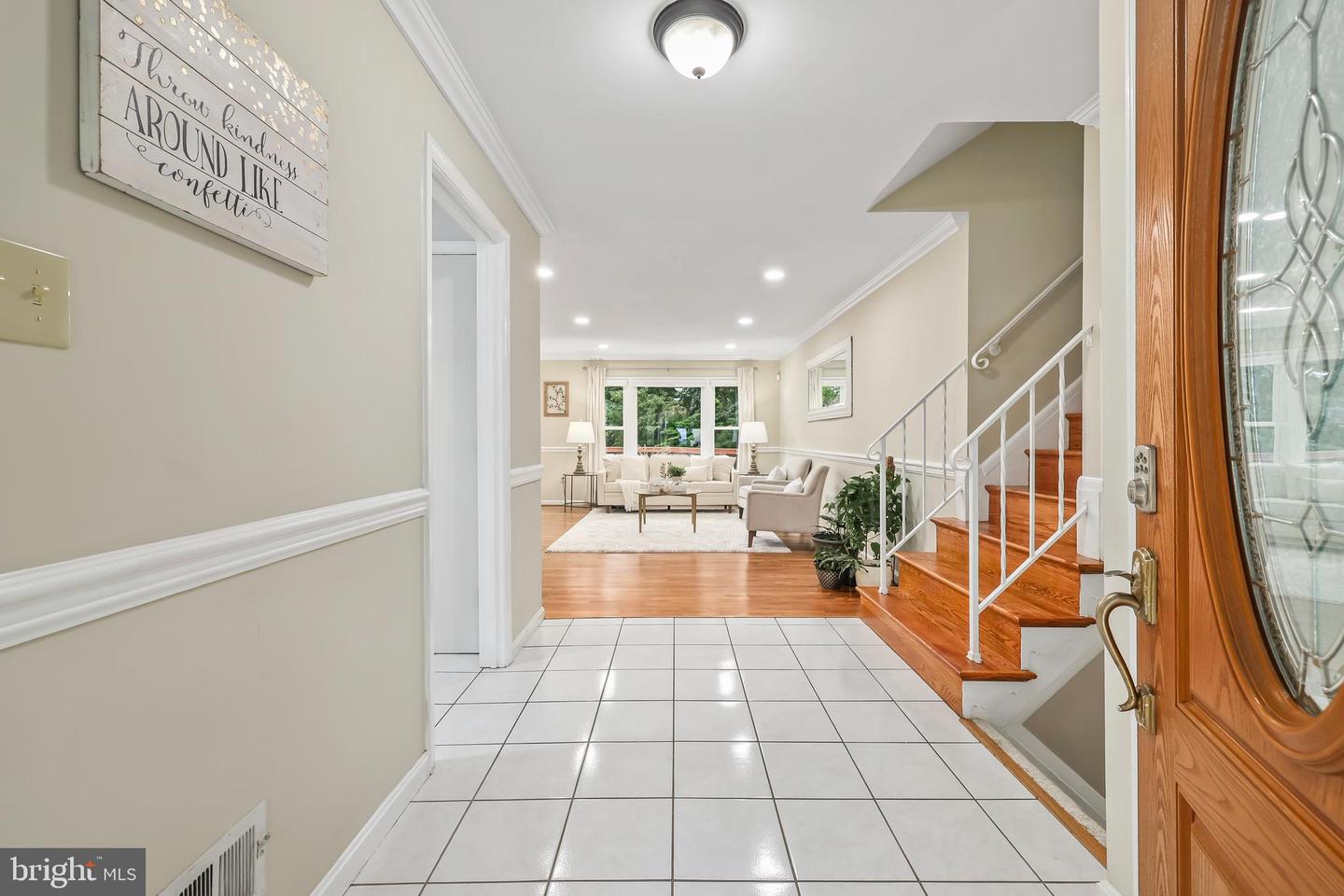 12203 OAKWOOD DR, WOODBRIDGE, Virginia 22192, 5 Bedrooms Bedrooms, ,2 BathroomsBathrooms,Residential,For sale,12203 OAKWOOD DR,VAPW2100090 MLS # VAPW2100090