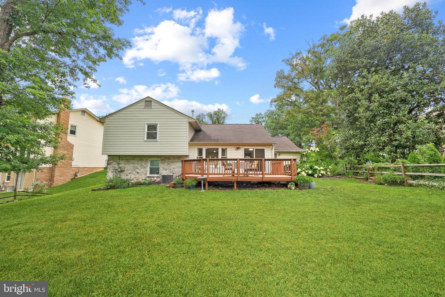 12203 OAKWOOD DR, WOODBRIDGE, Virginia 22192, 5 Bedrooms Bedrooms, ,2 BathroomsBathrooms,Residential,For sale,12203 OAKWOOD DR,VAPW2100090 MLS # VAPW2100090
