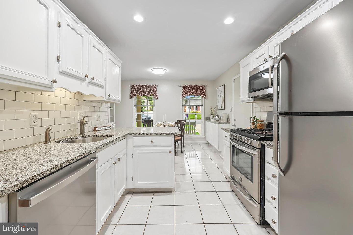 12203 OAKWOOD DR, WOODBRIDGE, Virginia 22192, 5 Bedrooms Bedrooms, ,2 BathroomsBathrooms,Residential,For sale,12203 OAKWOOD DR,VAPW2100090 MLS # VAPW2100090